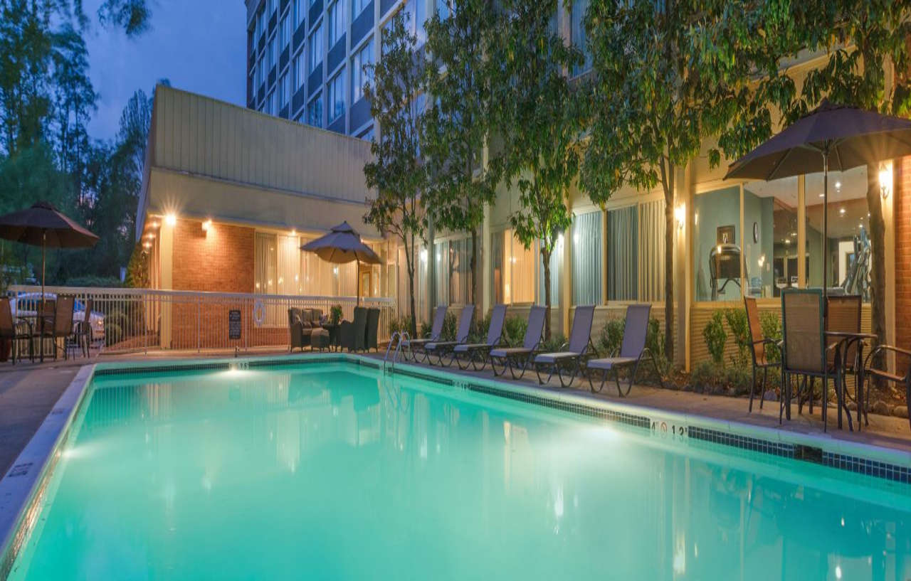 Holiday Inn Charlottesville-Monticello By Ihg Exterior foto